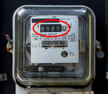 A meter with a red circle around some numbers.