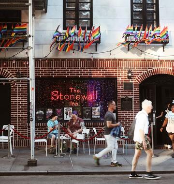 A photograph of the Stonewall Inn, New York City