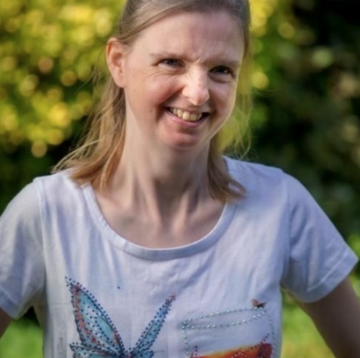Anna Hoyle