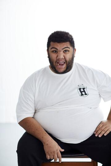 Harvey Price head and shoulders mythbuster photo